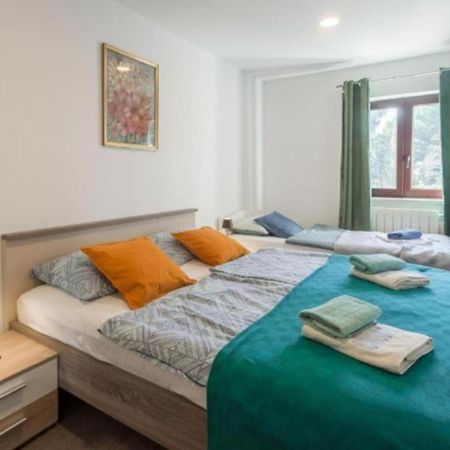 Alex Deluxe Apartments On Beach 波雷奇 外观 照片