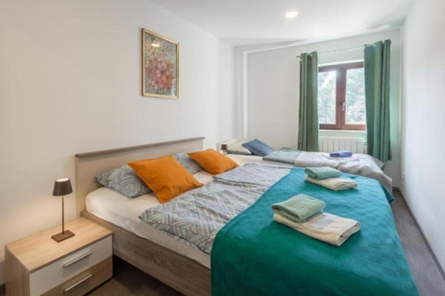 Alex Deluxe Apartments On Beach 波雷奇 外观 照片